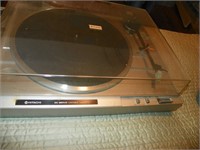 Hitachi Turntable