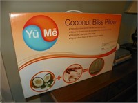 Yu Me Coconut Bliss pillow