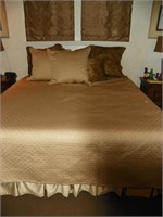King size bed with linens