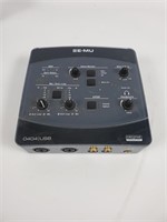 E-MU's 0404 USB 2.0 Audio/MIDI non testé
