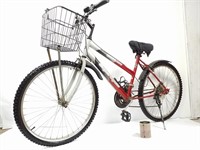 Vélo supercycle rouge et argent