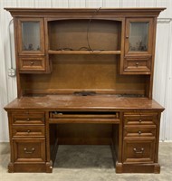 (J) 
Computer Desk with Lighted Hutch 
Comes