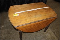 Antique Drop Leaf table