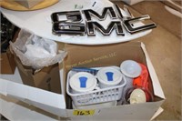2 GMC letters, kitchen items