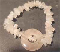 Chipped rose quartz bracelet