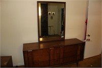 Lane Mid Century Dresser With Mirror