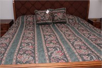 KING SIZE COMFORTER AND PILLOW PAIR