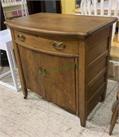 Antique oak side cabinet with one drawer above,