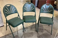 Set of three Samsonite folding chairs with cushion