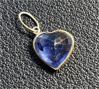 14k pendant with heart blue stone