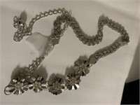 Austrian crystal flower belt in silvertone (44 in)