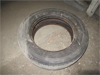 225-70 R19.5 tire