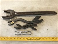 Alligator Wrenches