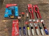 Essential tools lot