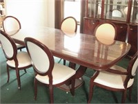 90"x42"x31" Italian Dinning Room Table & 6 Chairs