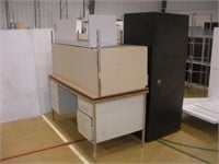 (4) Metal Desks & Cabinet