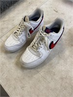 Nike Air - Red white & blue size 11 - 2018