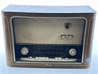 Vintage Metz Tube Radio. Untested