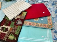 Lrg Lot Placemats 2 Red, Green