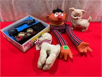 Vtg Phone-y ring and hand puppet Ernie