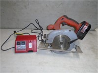 Milwaukee Battery Skil Saw w/ Charger
