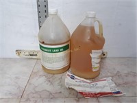 Qty(1) Full &(1)3/4 Full Jugs of Kleerkut Lard Oil
