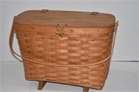 1991 Longenberger Footed Sewing Basket w/Handle