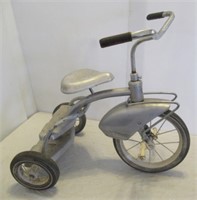 Vintage 2-Step Tricycle from the '50s-'60s.