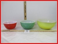 Vintage PYREX Primary Colors NESTING MIXING BOWLS