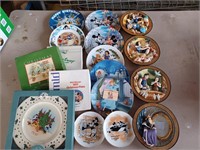 LARGE GROUP OF WALT DISNEY COLLECTOR PLATES -