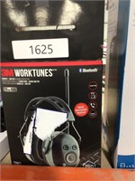 3M work tunes headphones / hearing protection