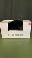 Steve Madden Size small ladies slippers