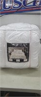 NEW King Size White Pintuck 6 pc Comforter Set