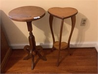 2 Wooden Stands