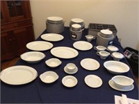 119 pcs Noritake Whitehall China - 18 (10.5 in)