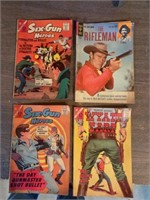 4 COMIC BOOKS  USED