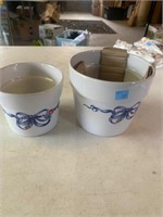 2 FLOWER POTS NEW OLD STOCK