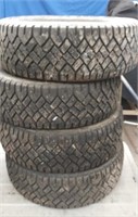 Set Tires P205/60R15 - Studded
