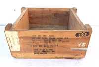 VTG Wooden Crate Grenade Hand Yellow Smoke 10