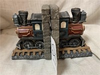 PAIR OF RESIN TRAIN ENGINE BOOKENDS