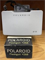 Polaraoid Camera & Flashgun - as is