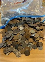 Bag Of Over 900 Wheat Cents Incl Steel Cents