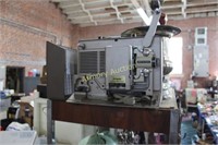ARGUS 16MM FILM PROJECTOR WITH CARRY CASE