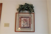 Framed Decorator Floral Print & Wall Decor