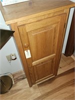 Small floor cabinet w/door for storage and display