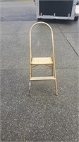 Aluminum step stool