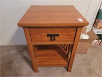 End table 19x18x25