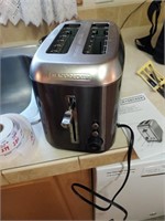Black and decker toaster