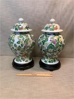 Pair of Painted jar with lid