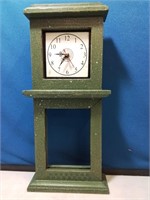 Battery operated green decorator clock 16 in tall